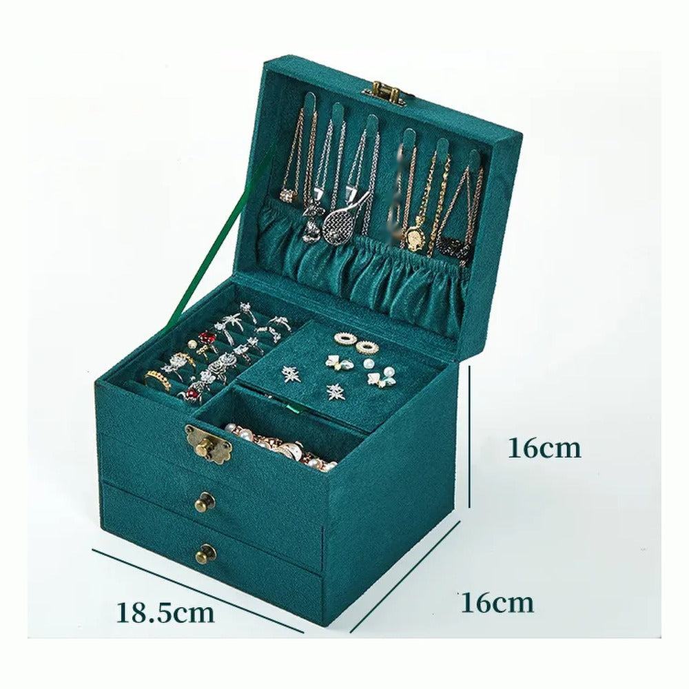Green jewelry box dimensions: 18.5 x 16 x 16 cm (about 7.3 x 6.3 x 6.3 in)